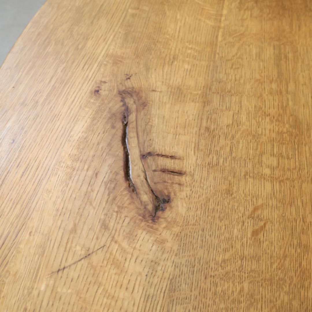 飛騨産業 キツツキ 森のことば オーク無垢材 節入り 半円形リビングテーブル