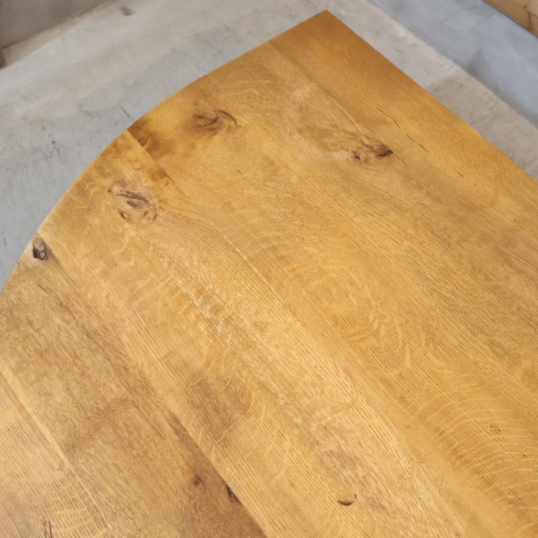 飛騨産業 キツツキ 森のことば オーク無垢材 節入り 半円形リビングテーブル