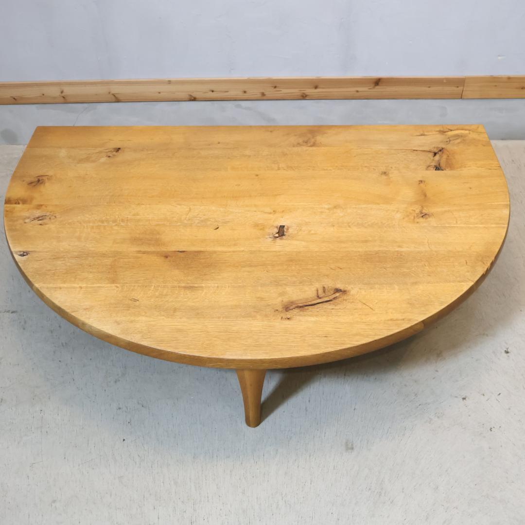 飛騨産業 キツツキ 森のことば オーク無垢材 節入り 半円形リビングテーブル