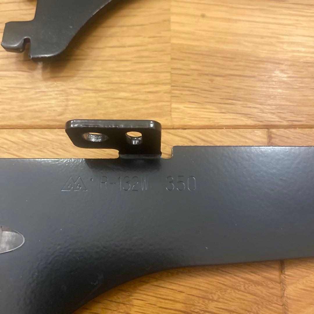 ロイヤル　シェルフブラケット R132/133W 350 黒 左右8セット
