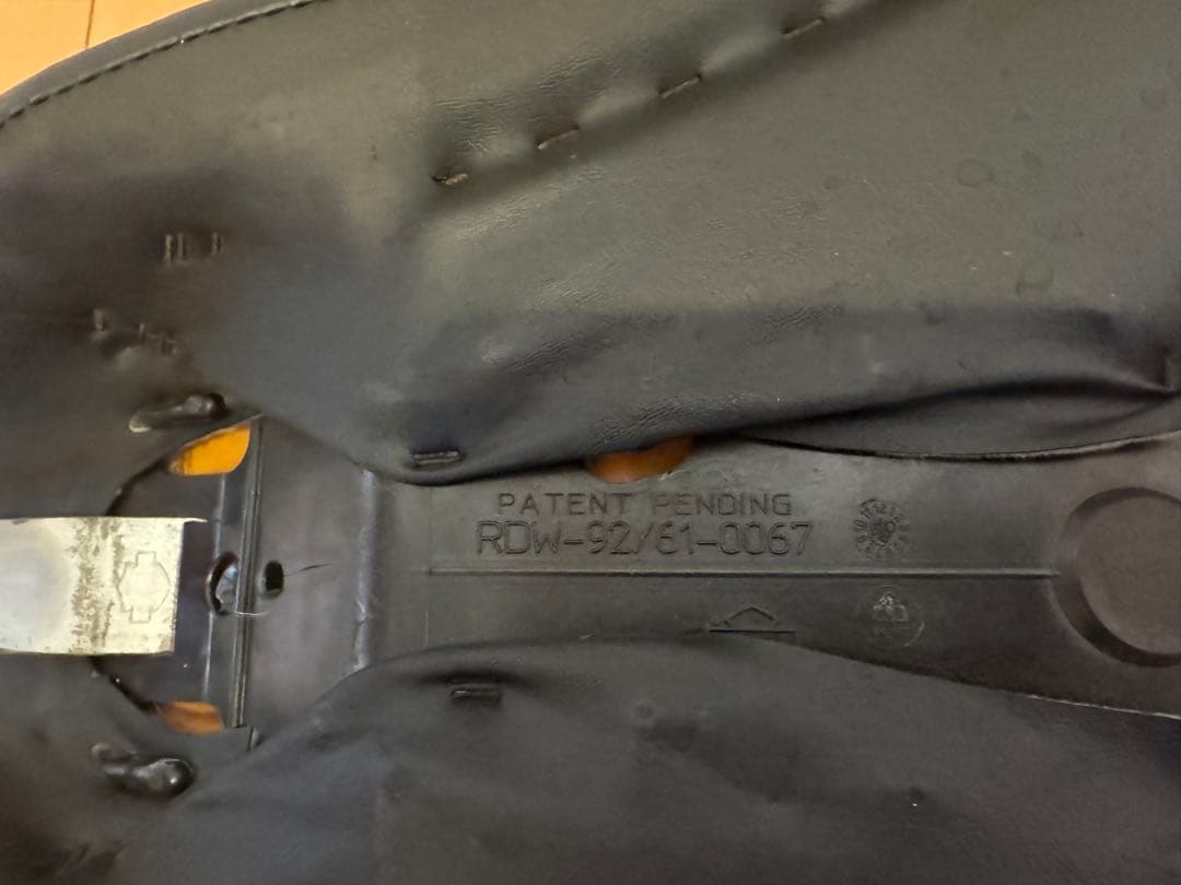 ハーレー　XL スポーツスター 純正シート