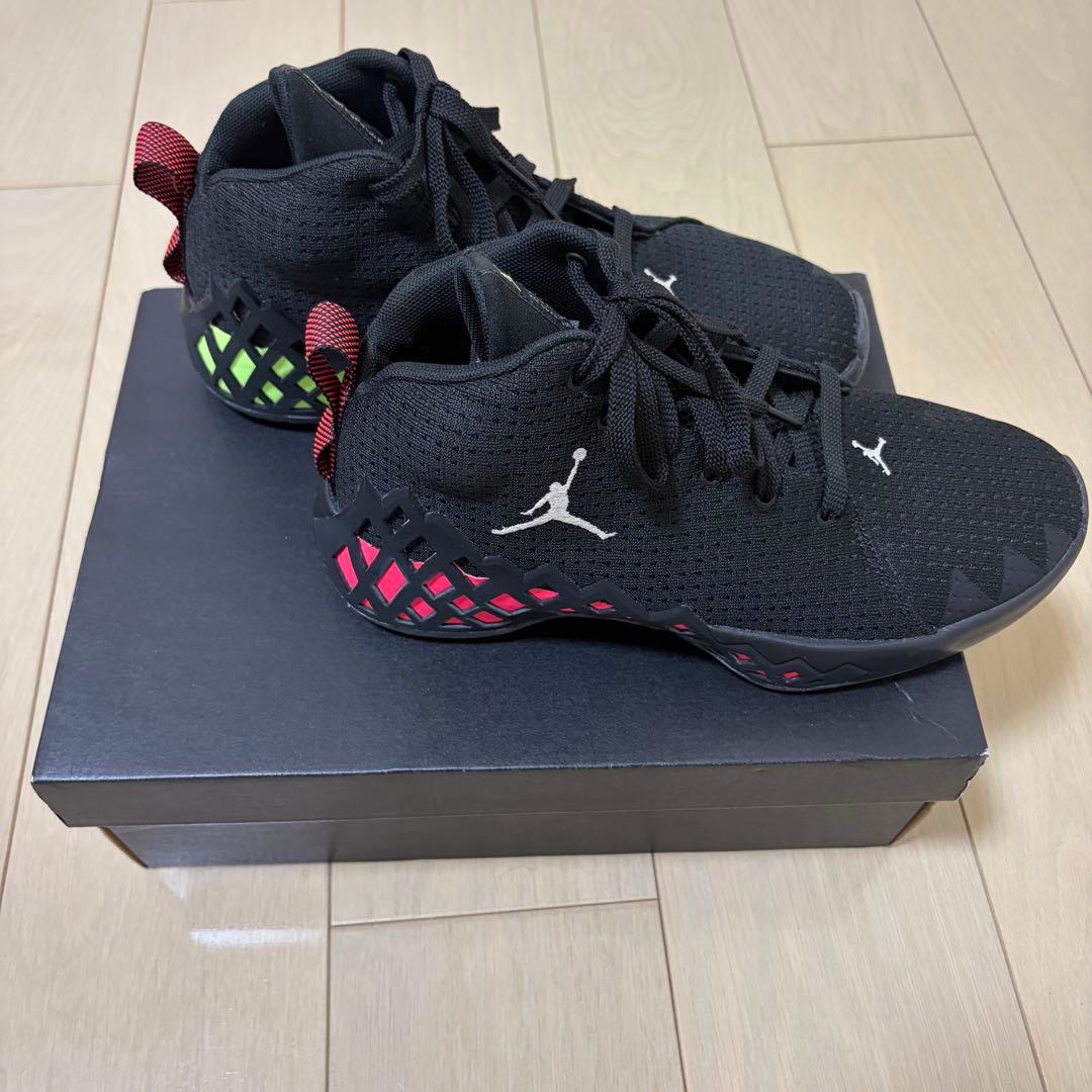 ジョーダン ジャンプマン ダイアモンド ローバスケットボールシューズ