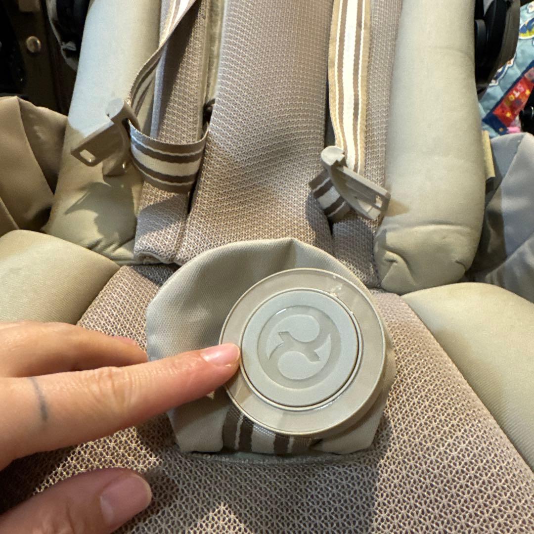 アーモンドベージュ ベビーカー