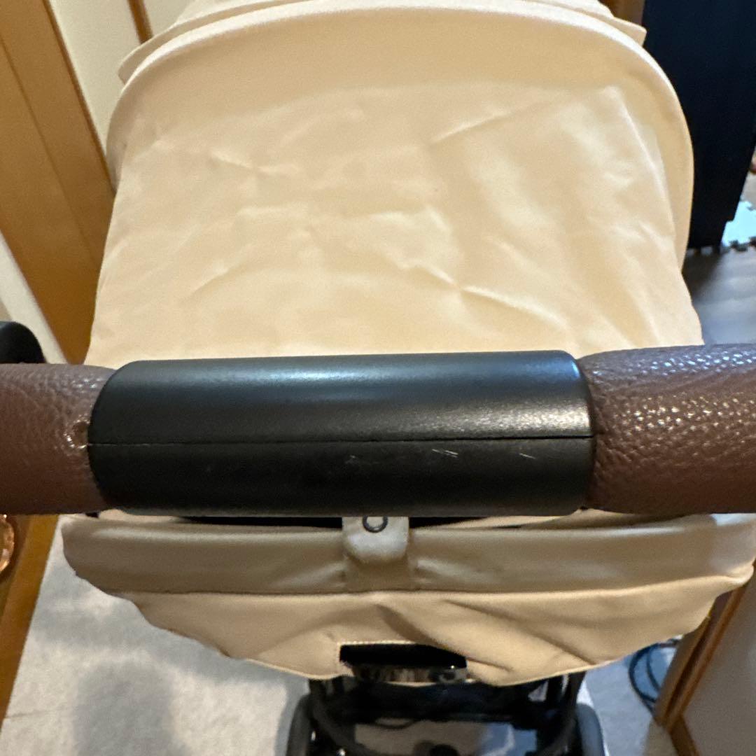 アーモンドベージュ ベビーカー