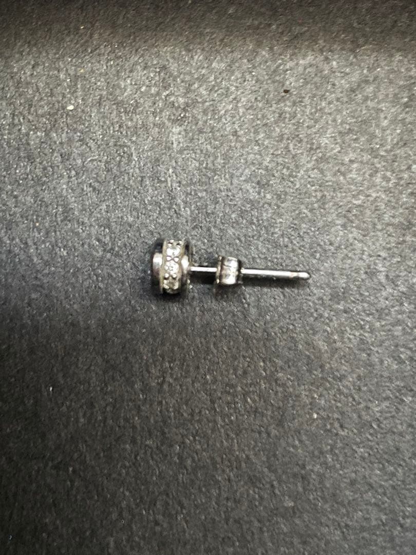 AVALANCHE シルバー クリスタル スタッドピアス(片耳用)