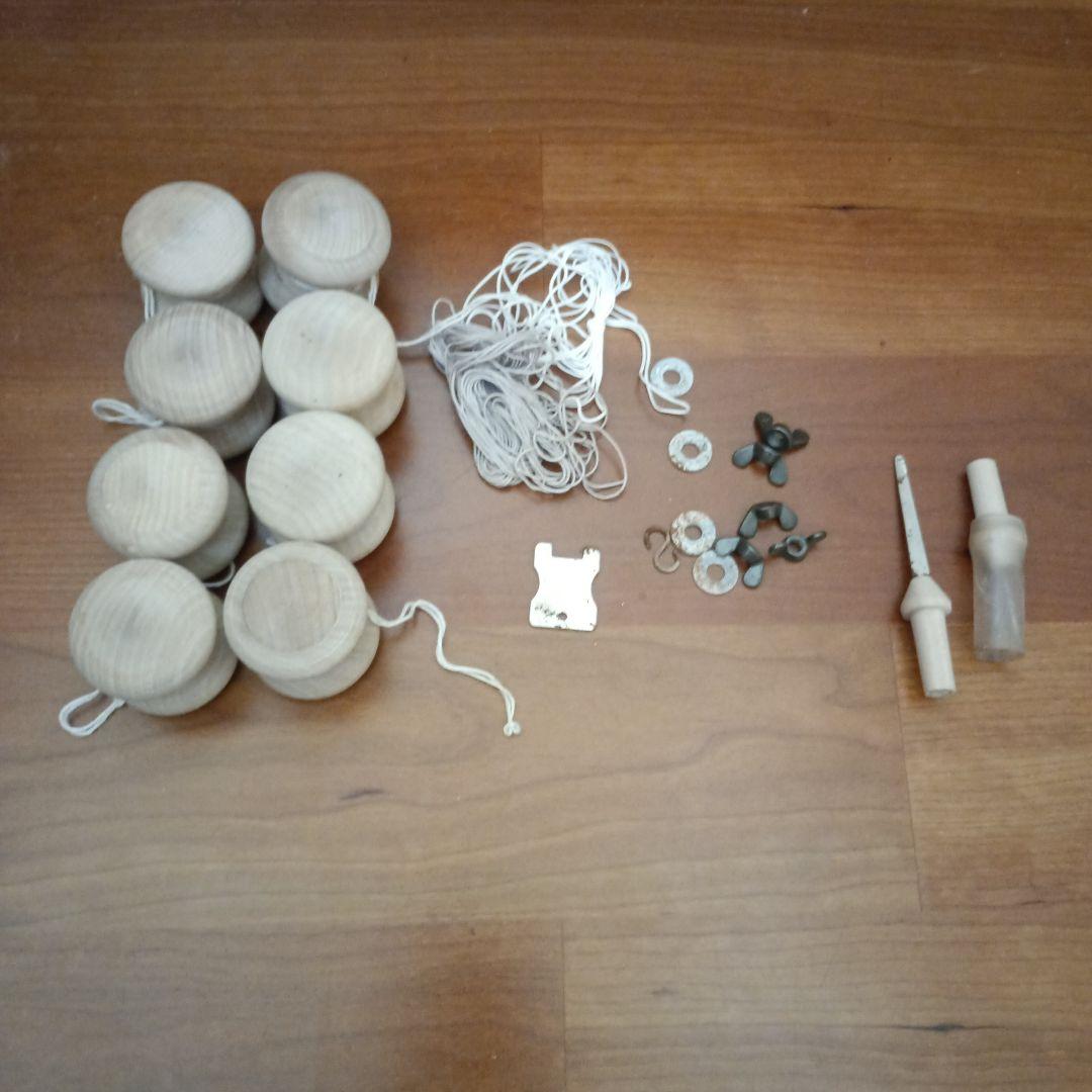 ベ*ル様 【値下げ】組紐 丸台と組玉16個　くみひも　紐つき　新品四角台つき