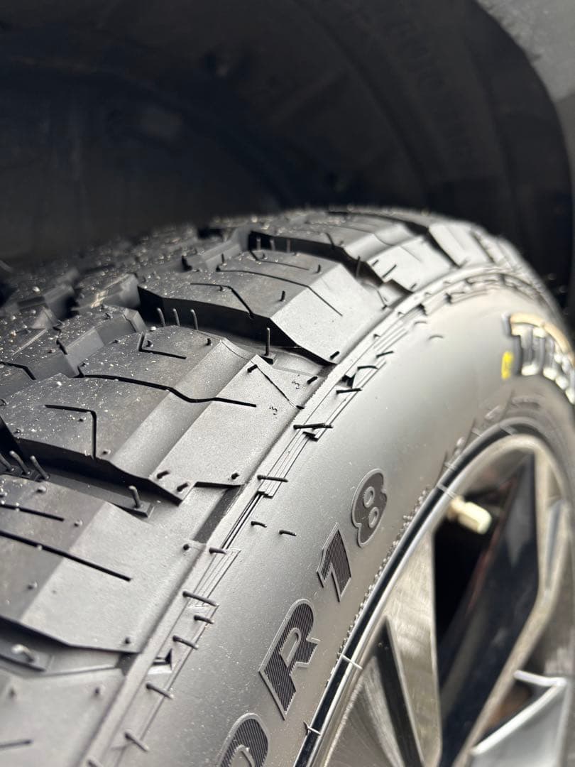 【ほぼ新品・4本セット】225/60R18 M+S