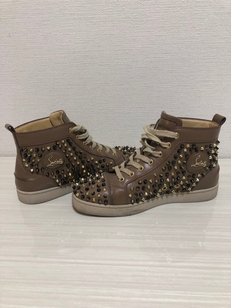 チ*カ様 CHRISTIAN LOUBOUTINスタッズ装飾ブラウンハイカットス