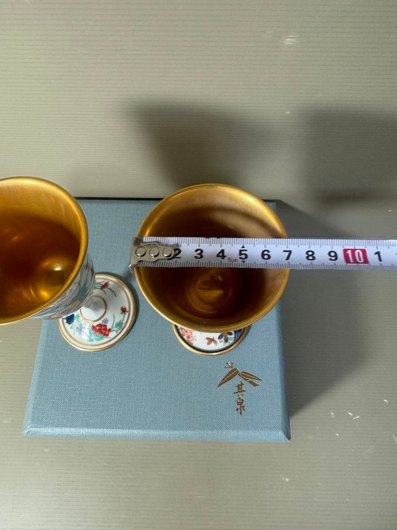 2543 有田焼　其泉作　岩花鳥文　牡丹文　ワインカップ　2客　未使用