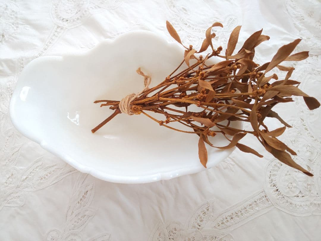 クリスマス ミルクガラス ソリ型 花器 ヒイラギ柄 フラワーベース