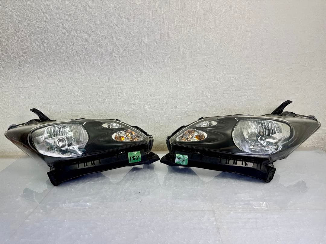 美品 車検⭕️ホンダ フリード GB3 GB4 前期 HIDヘッドライト左右