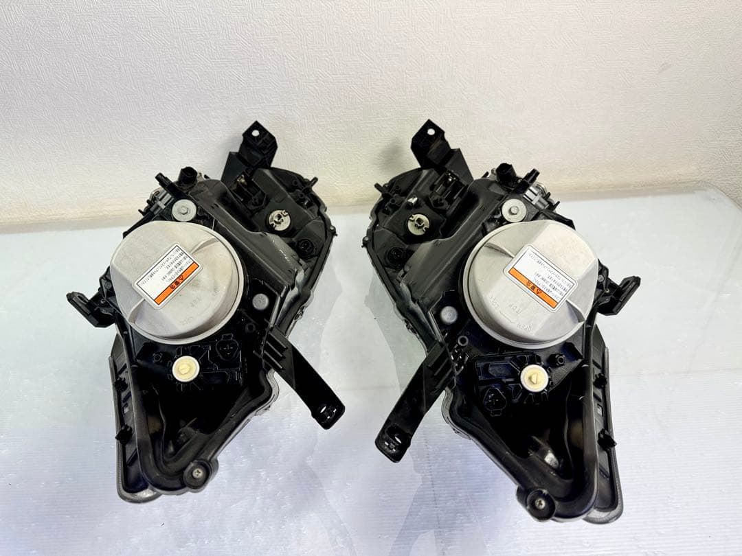 美品 車検⭕️ホンダ フリード GB3 GB4 前期 HIDヘッドライト左右