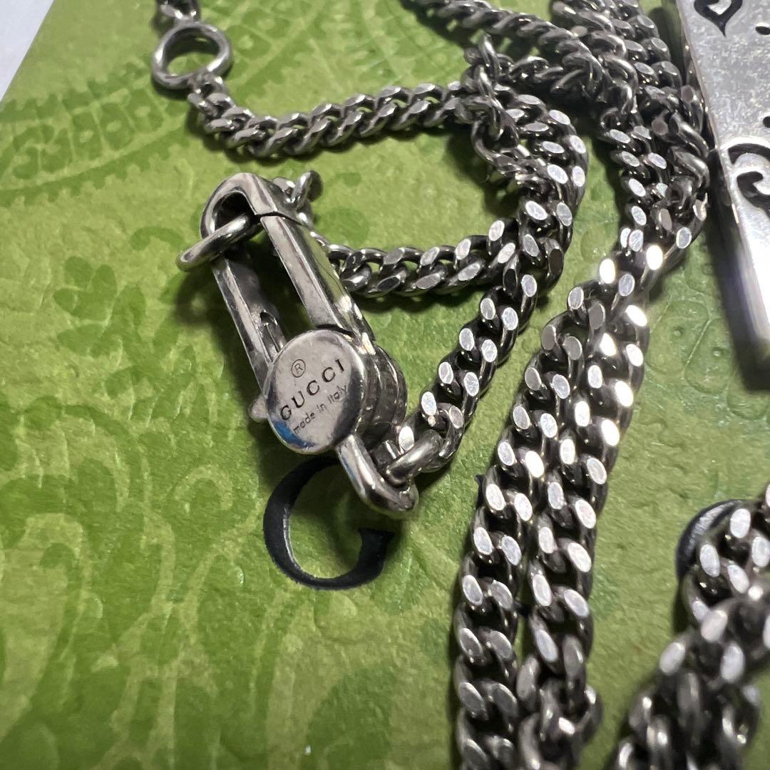 GUCCI ゴーストネックレス
