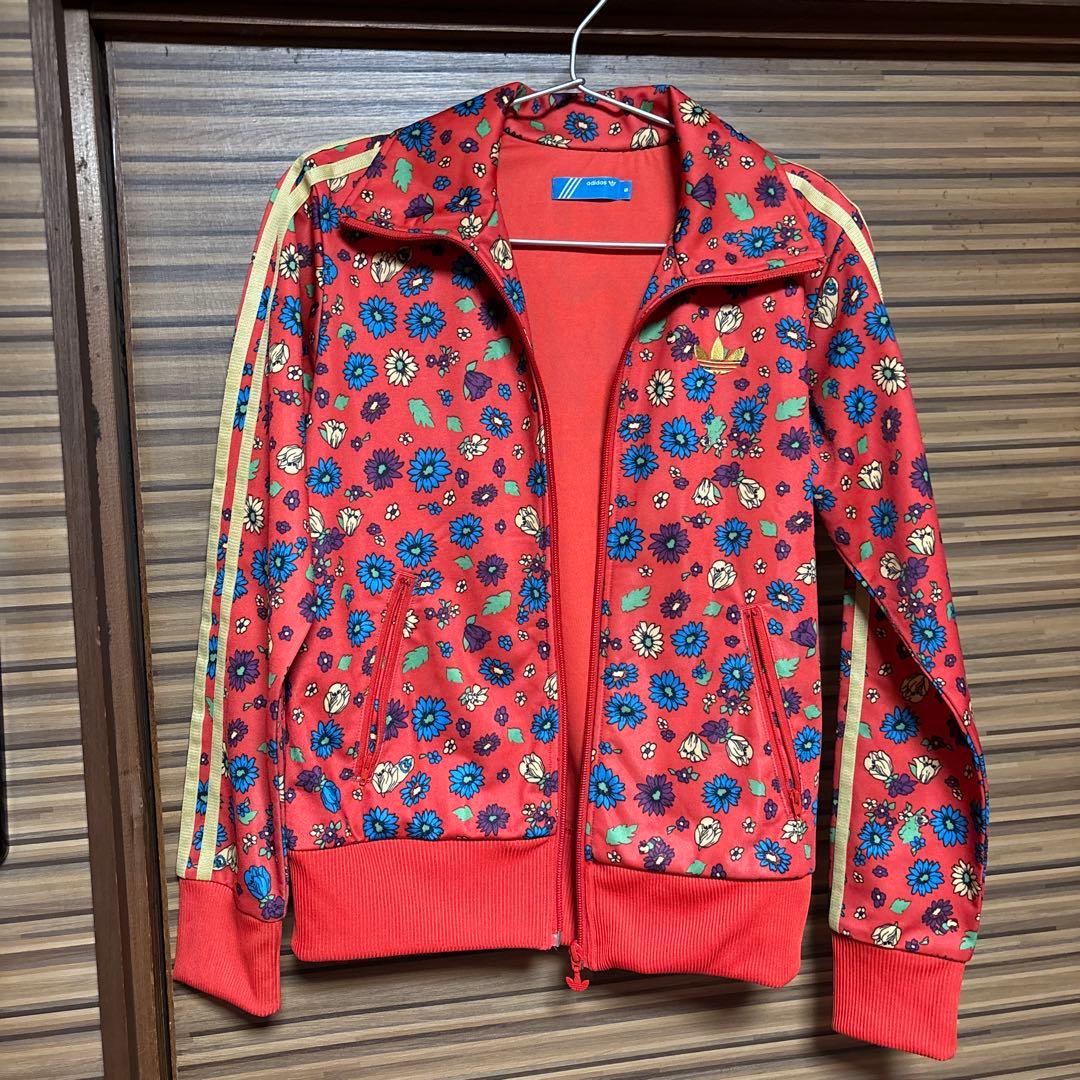 【かくかくしかじか】永野芽郁　adidas×ロデオクラウンズ 花柄ジャージ　S