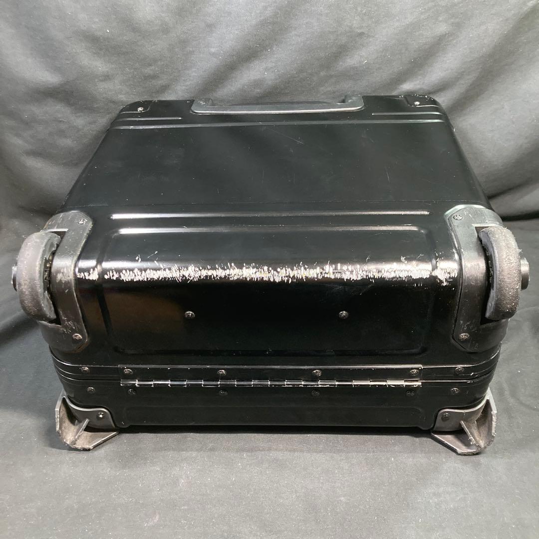 《ゼロハリバートン》キャリーケース ブラック 2輪 鍵なし