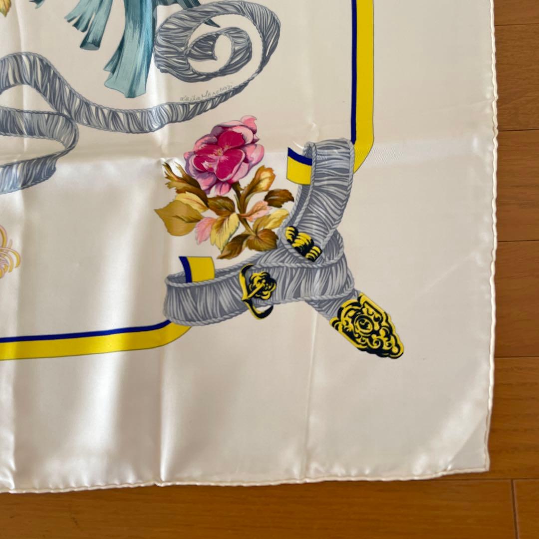 HERMES エルメス　カレ90 Resina