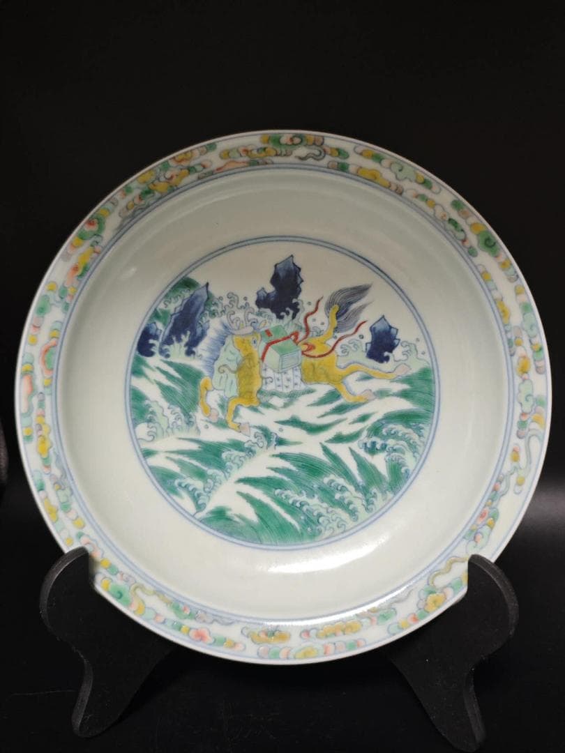 大清雍正年製闘彩「河図洛書」吉祥紋折縁皿(E-16)