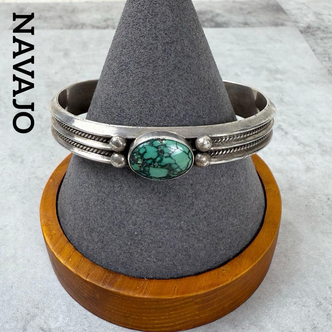 NAVAJO ナバホ S刻印 OLD ターコイズ　ヘヴィーシルバーバングル