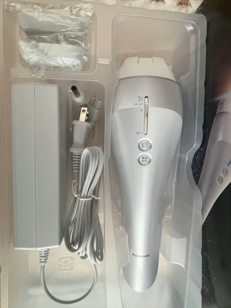 光エステPanasonic ES-WP82 シルバー 光美容器