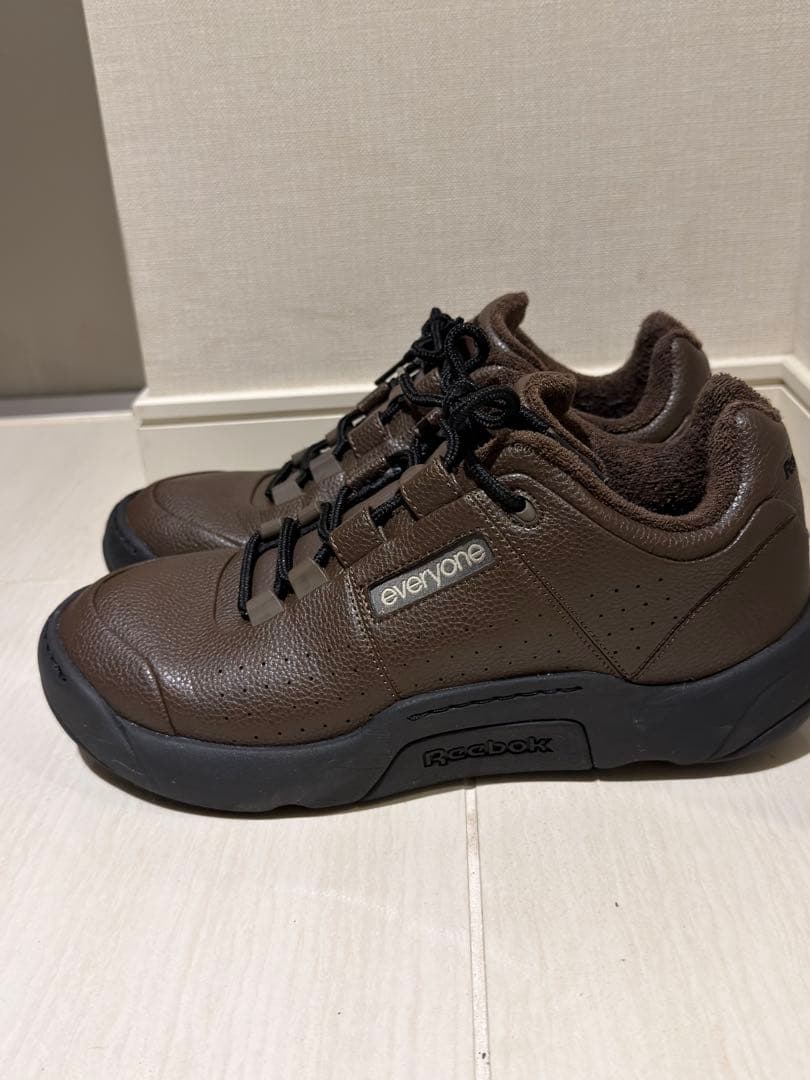 靴 REEBOK everyone CLASSIC DUKE 2.0 (BROWN)