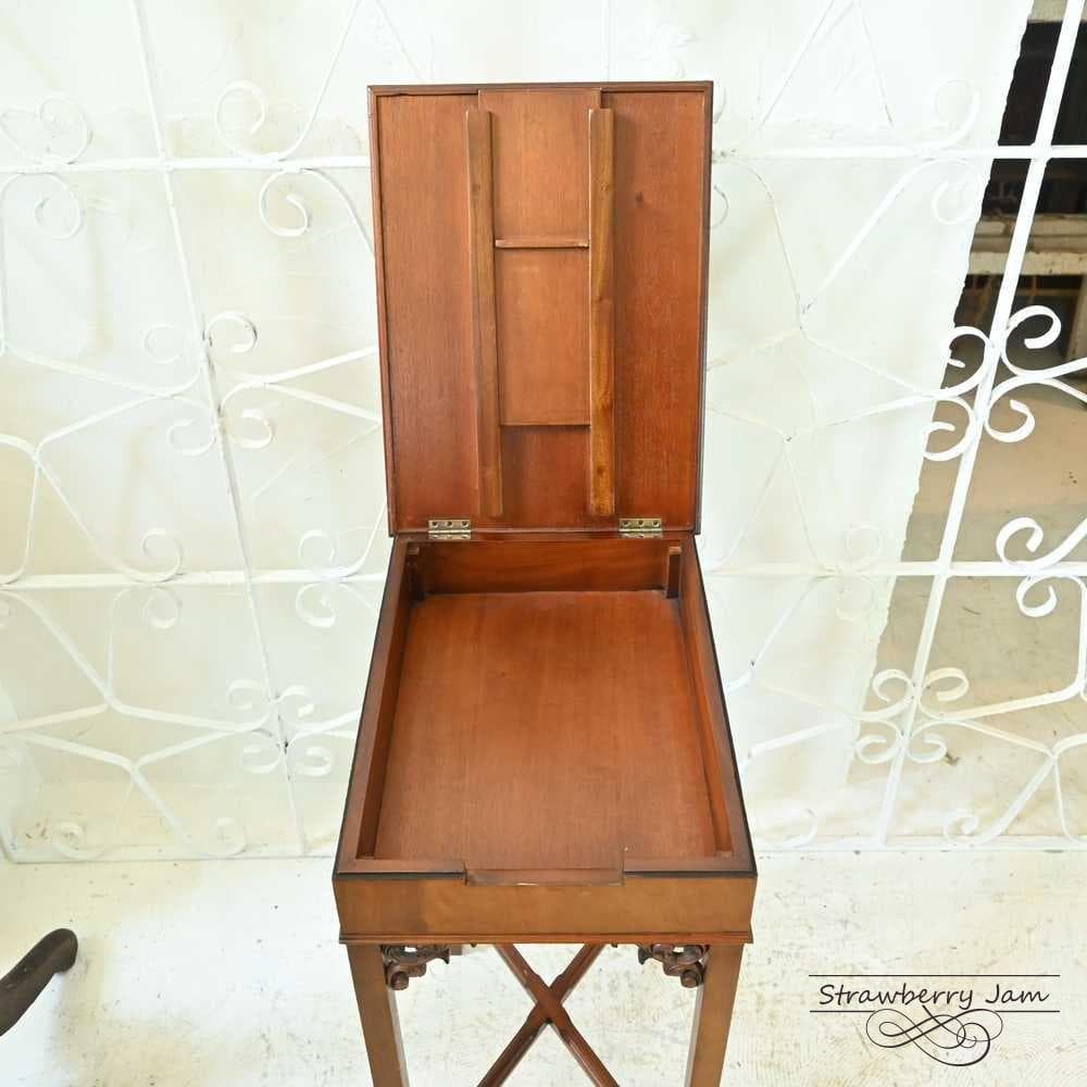 L3705-277 英国アンティーク クラシック サイドテーブル 収納 花台