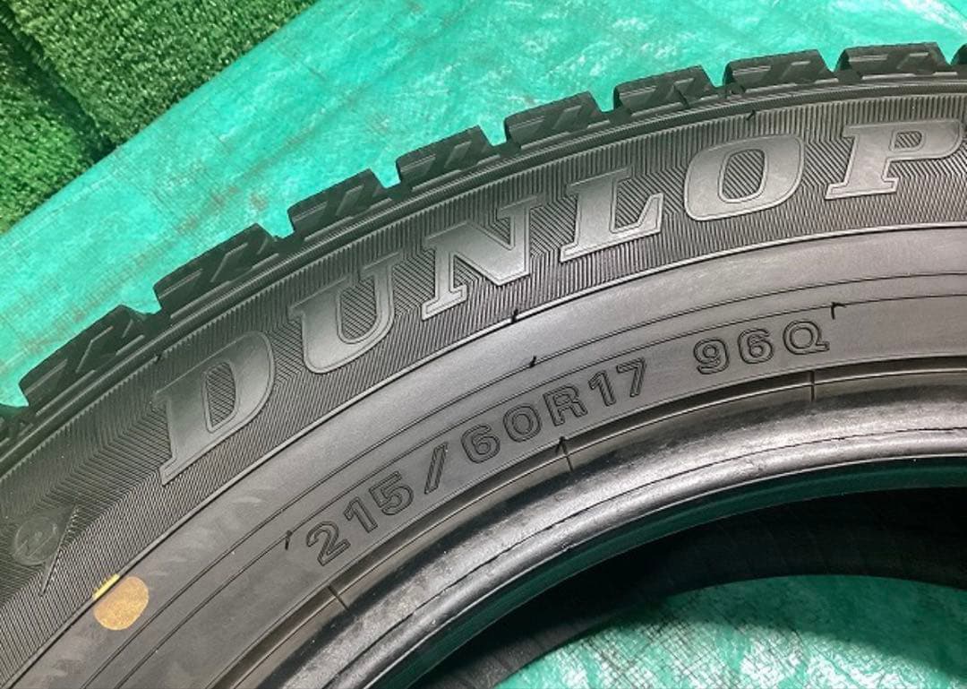 nuuun215/60R17⭐︎ダンロップウィンターマックス022022年製