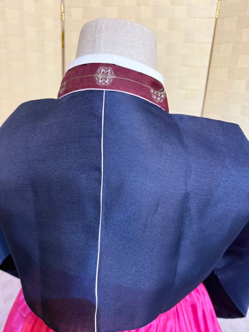 最終価格♪ 韓国の韓服　シルク　チマチョゴリ　ネイビーとピンク