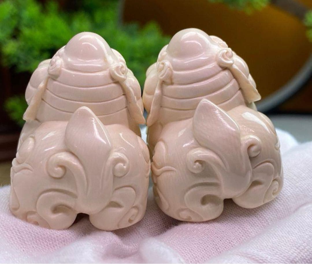 天然マンモス牙精巧な手作り彫刻金運を招く貔貅 置物