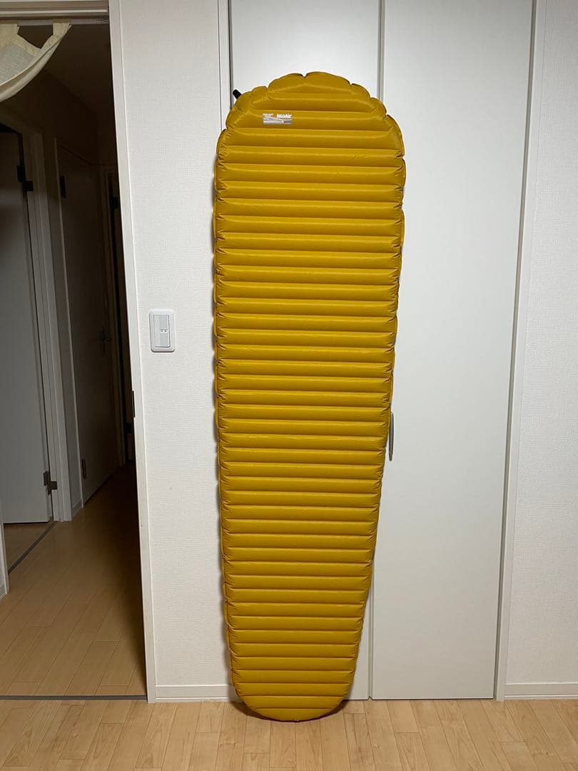 サーマレスト　NeoAir スリーピングマット イエロー　レギュラー