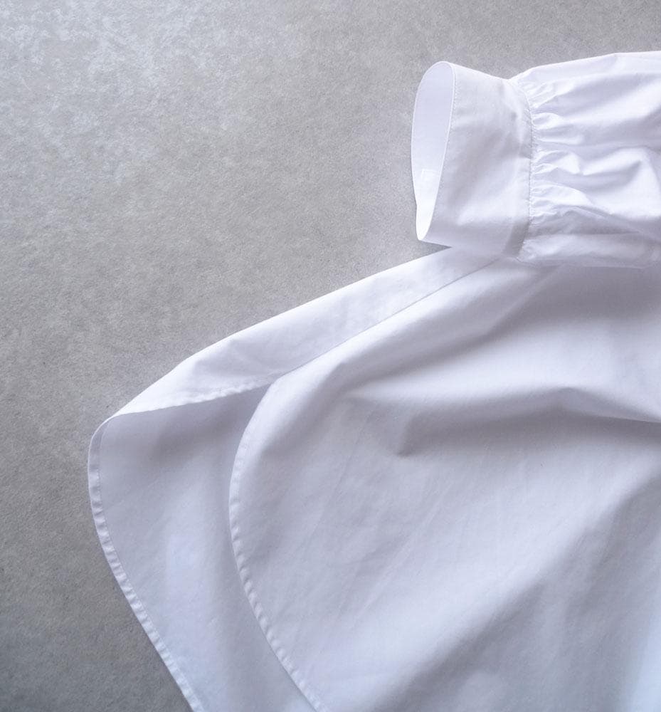 美品 ユナイテッドアローズ TOKYO 1,7万円 ノーカラーブラウス C334