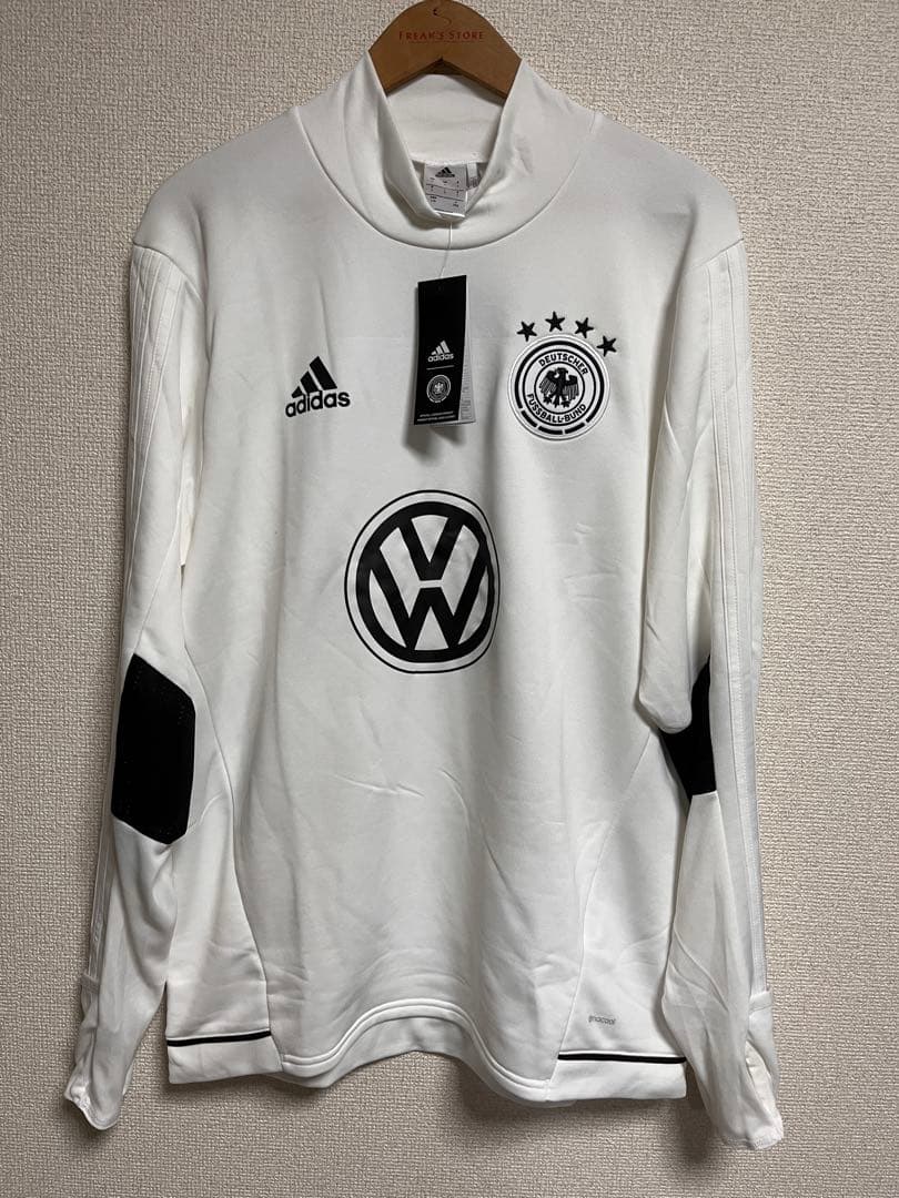 新品未使用タグ付サッカードイツ代表プラクティスシャツ長袖ユニフォームadidas