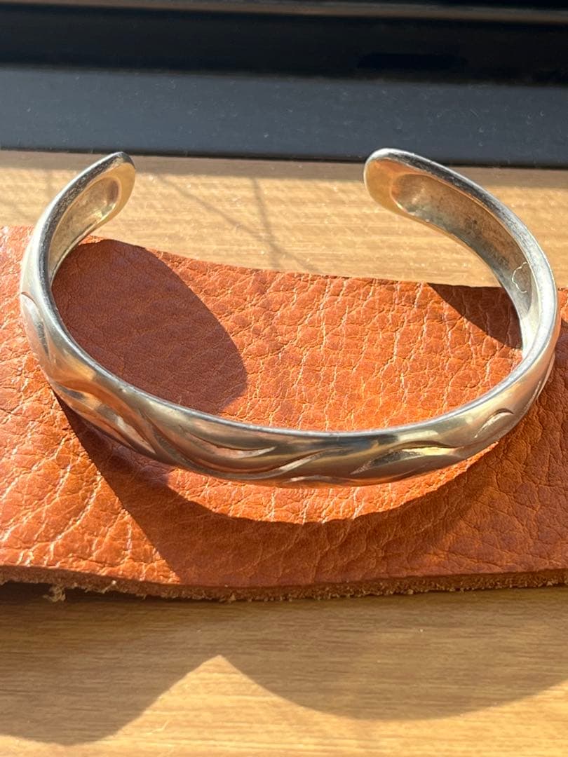 鶫 tsugumi 銀小物製作所　シルバー925 オープンバングル さざなみ