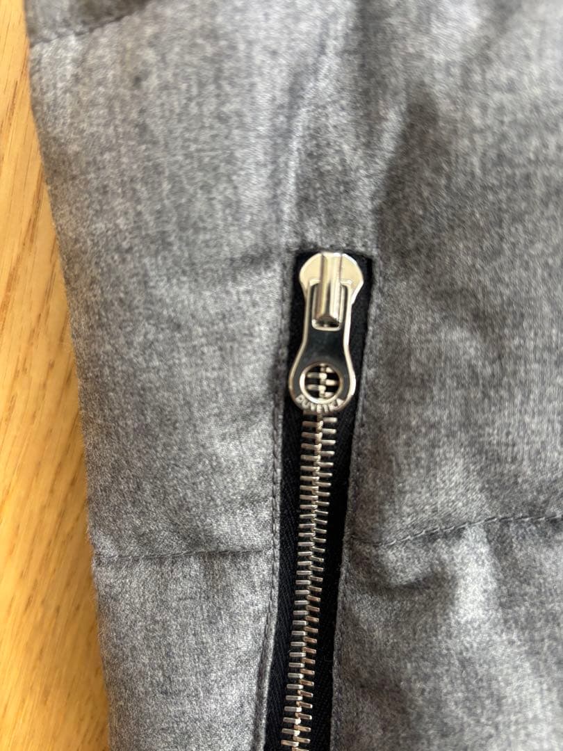 デュベティカ　ダウンベスト　40サイズ