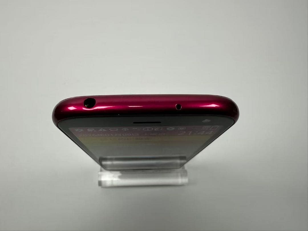 美品 NTT docomo らくらくスマートフォン F-52B ピンク