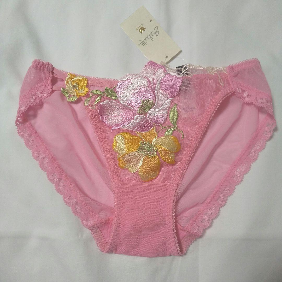 【未使用】ワコール サルート ブラ、ショーツ2枚、ガーターベルトセット ピンク