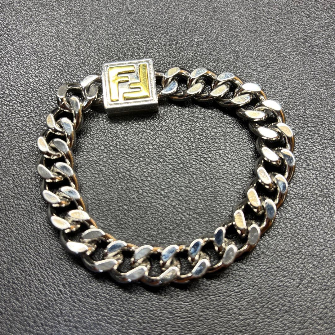 Fendi チェーンブレスレット シルバー/ゴールド