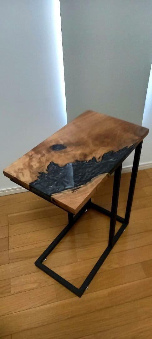 リバーテーブル　レジンテーブル　サイドテーブル