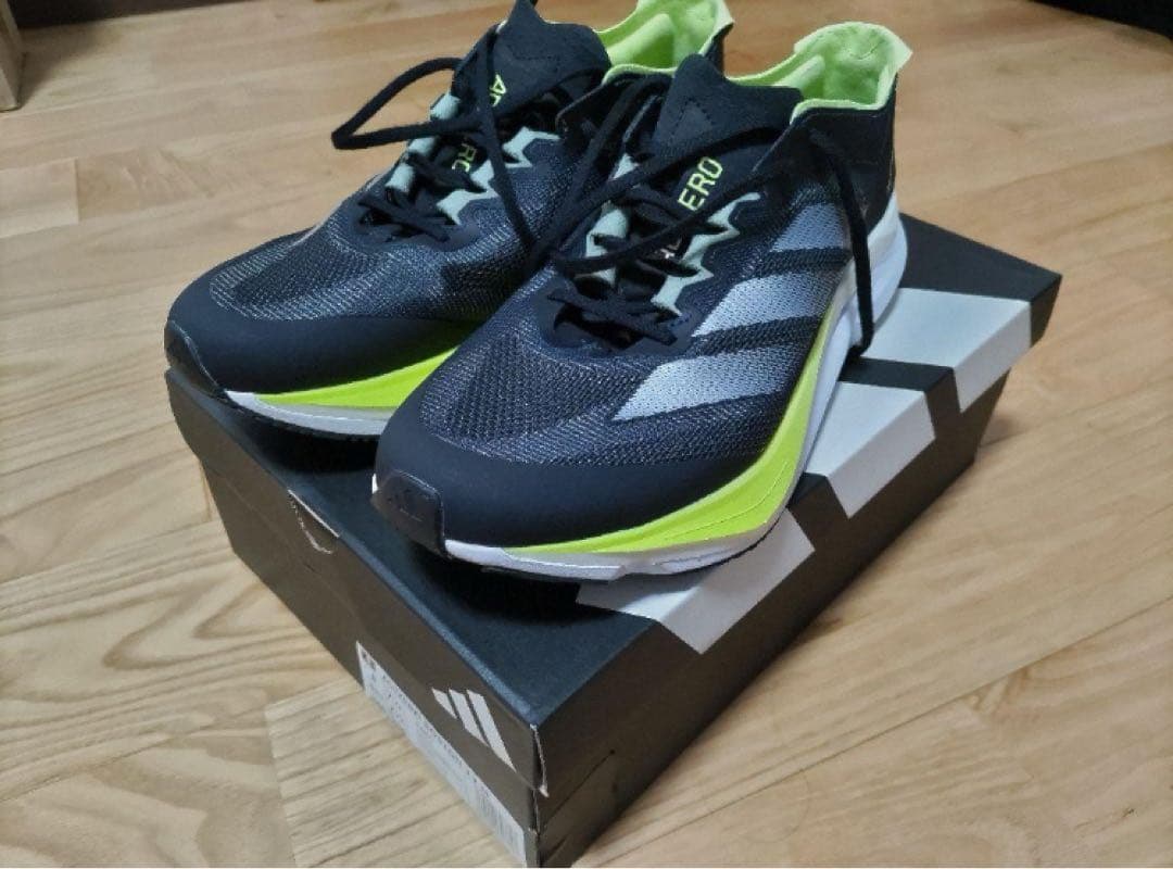 adidas Adizero ランニングシューズ ブラック/ライム