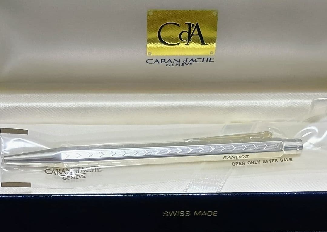 【新品未使用】Caran d'Ache エクリドール　シェブロン　ボールペン