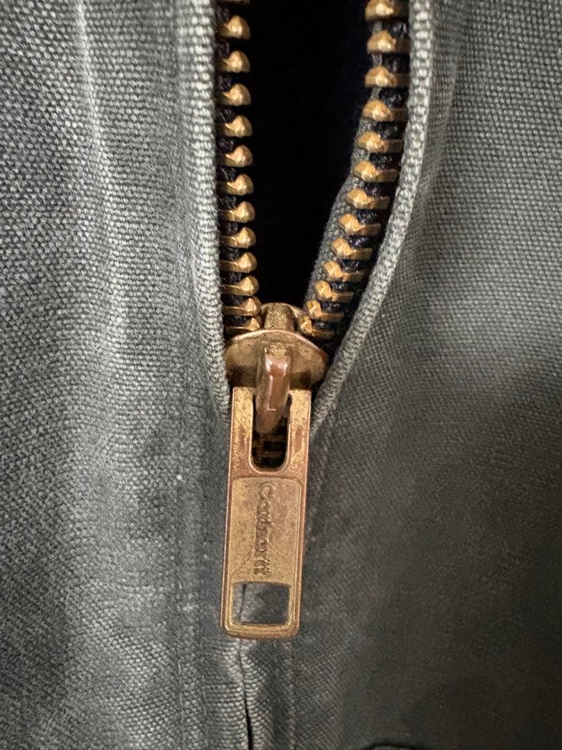 Carhartt アクティブジャケット　J130 MOS