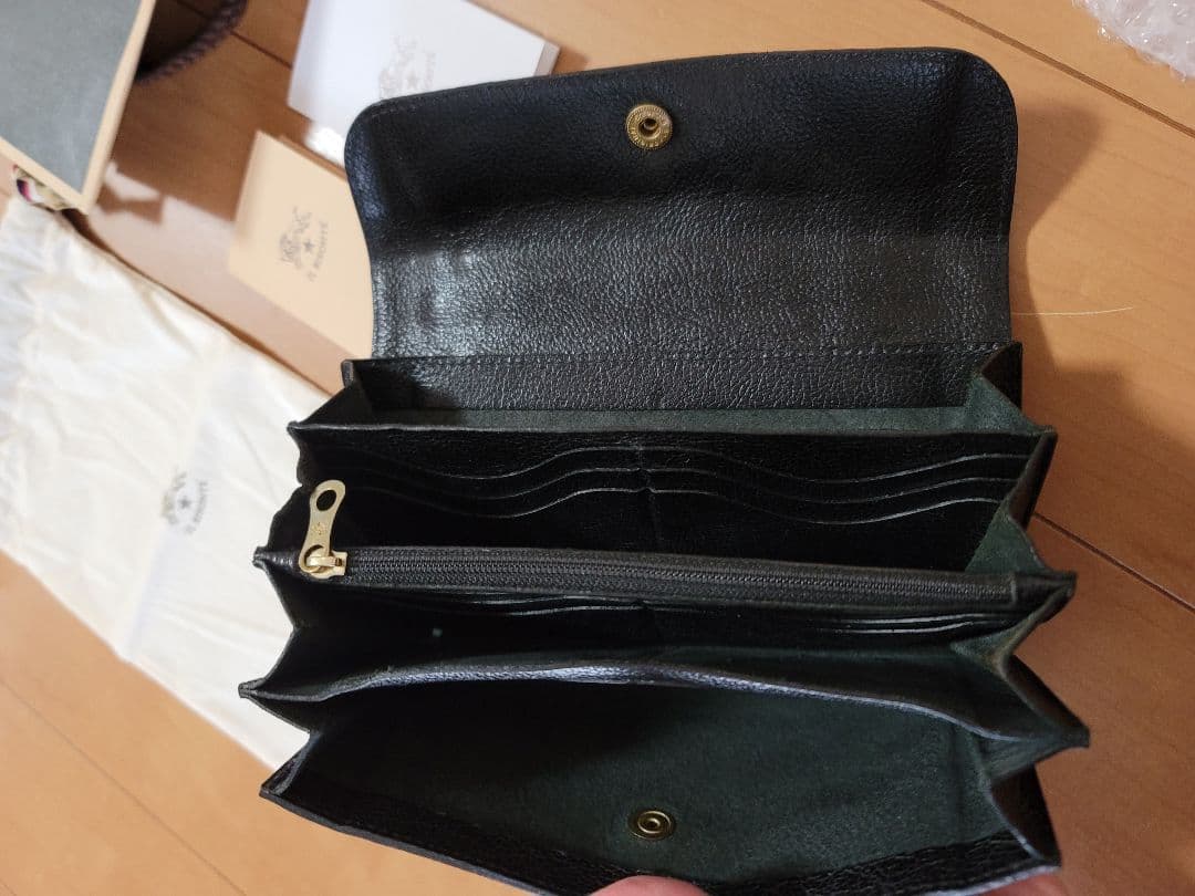 IL BISONTE ブラック長財布 付属品あり