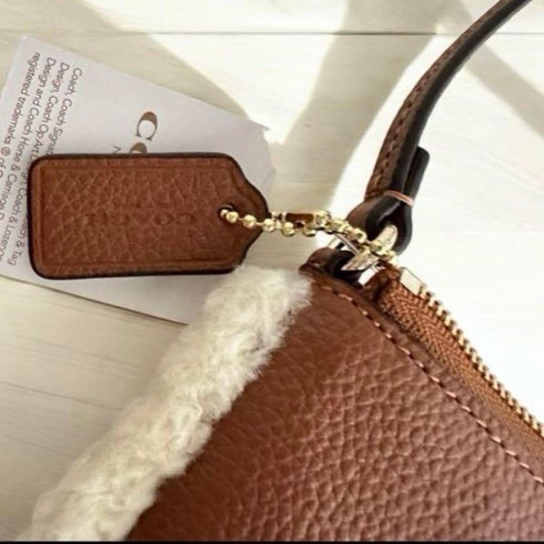 コーチ　シグニチャー【COACH】レザー　リストレット　ポーチ　ムートン　正規品