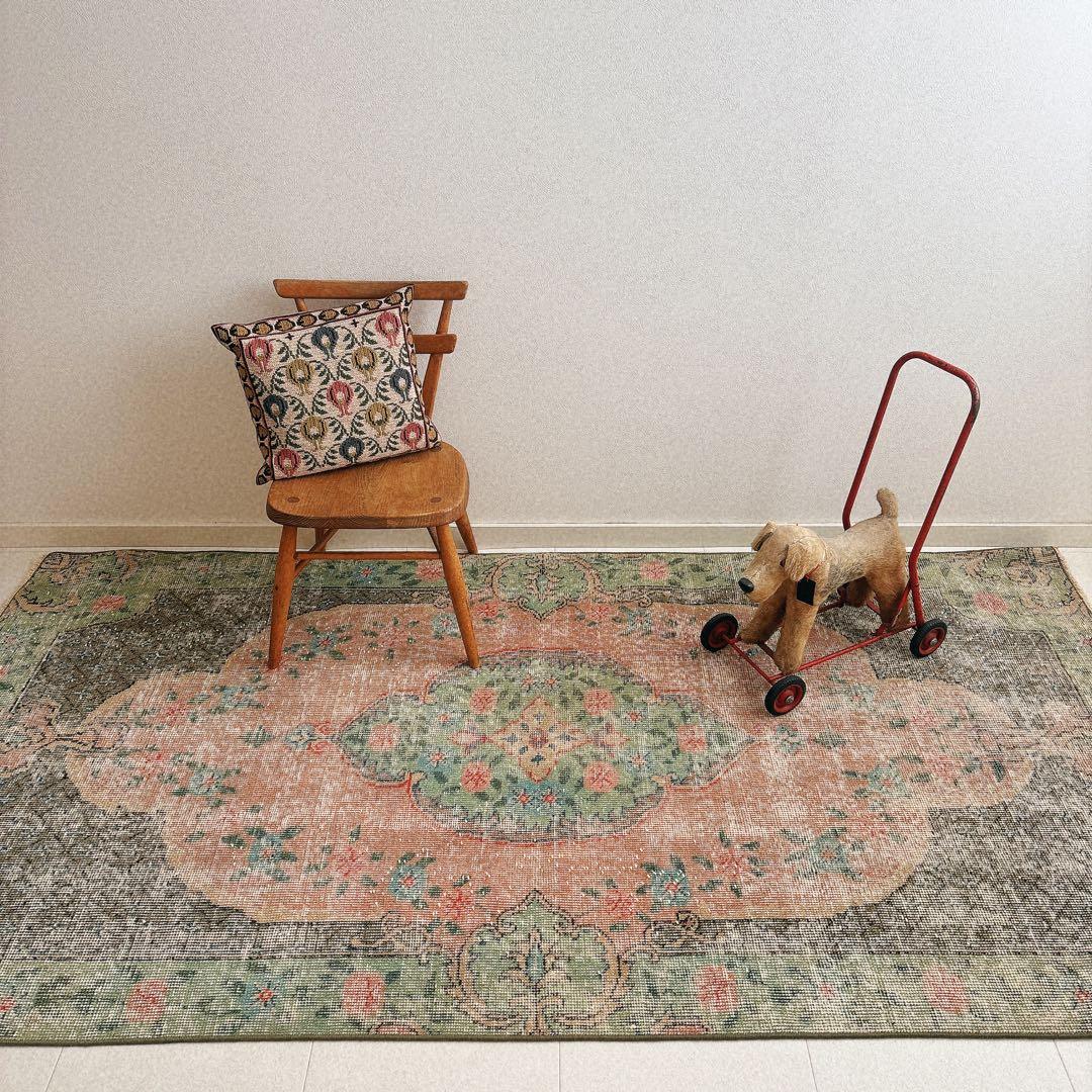 トルコ　ヴィンテージラグ　グリーン　メルヘン