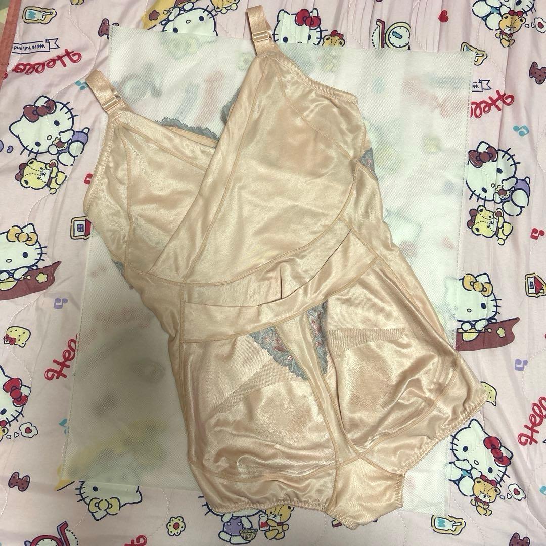 ✨美品✨マルコカーヴィシャスカレスフルカップボディスーツピンク D85 3L