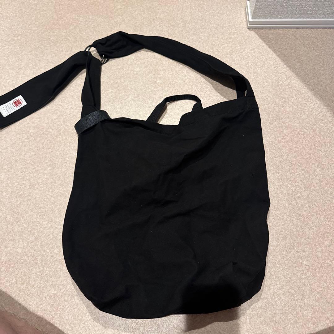 ヨロズ yorozu タスキショルダー メッセンジャー バッグ ブラック