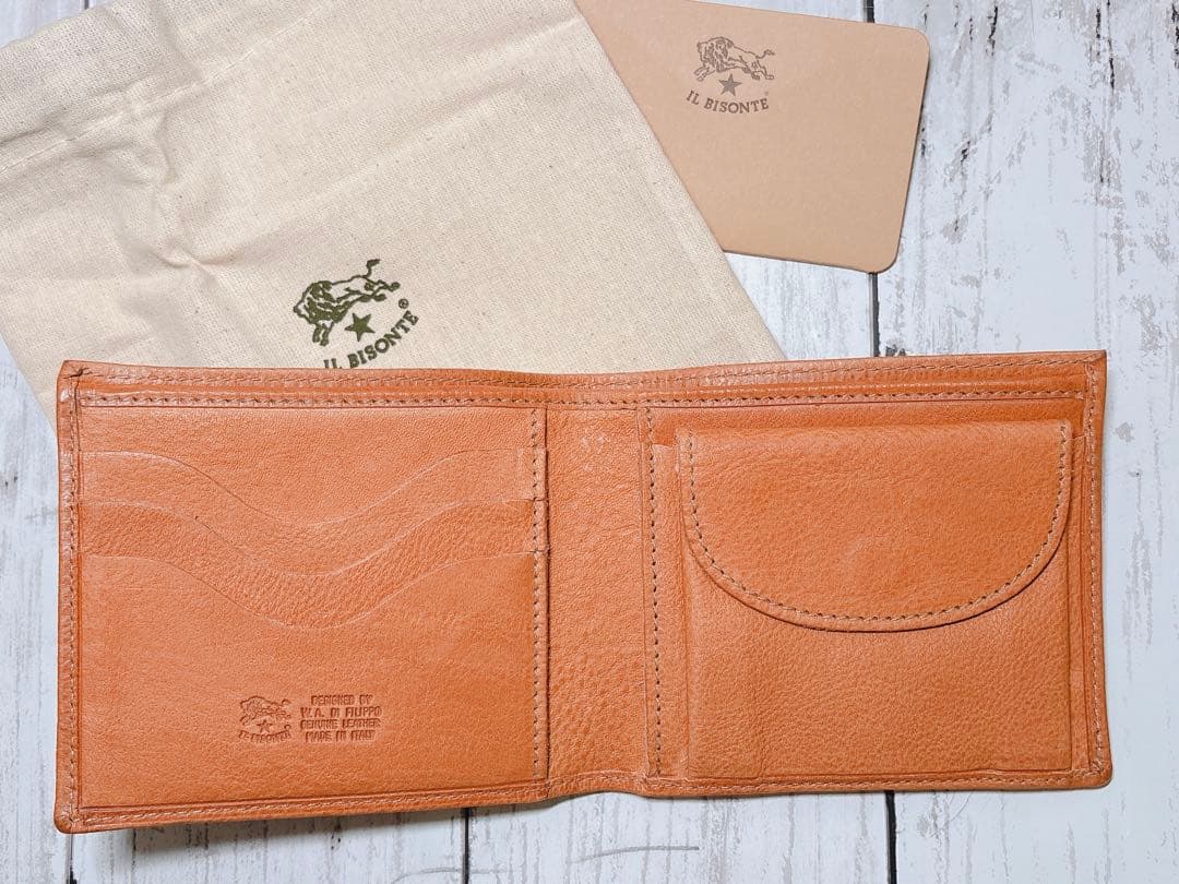 新品 イルビゾンテ ☆大人気☆ 二つ折り財布 ナチュラル