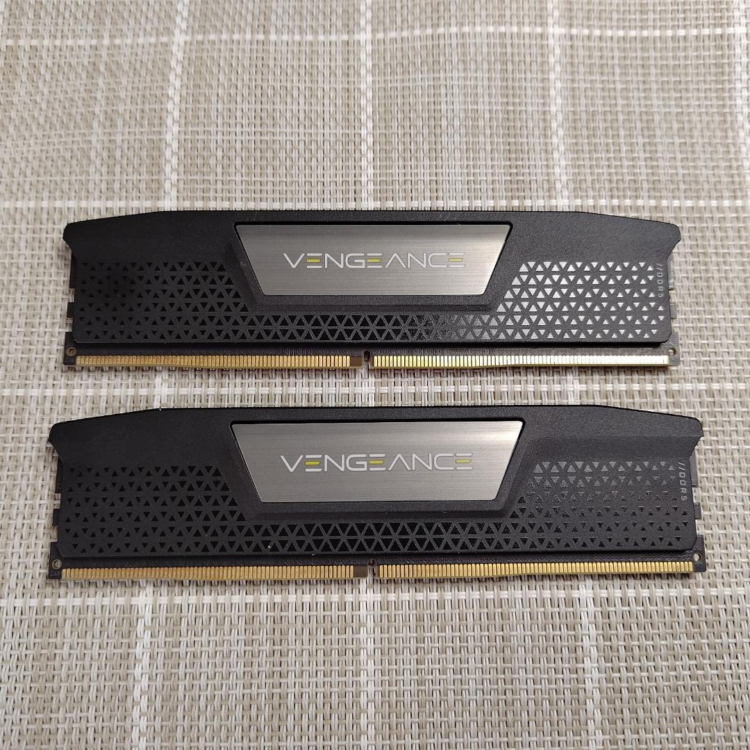 CORSAIRメモリー　 DDR5 32GB (2x16GB) 5200MT/s