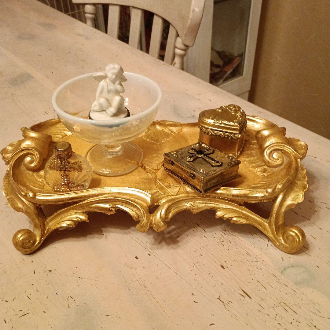 ディスプレイ・スタンド　アンティークスタイル　ゴールド仕上げ