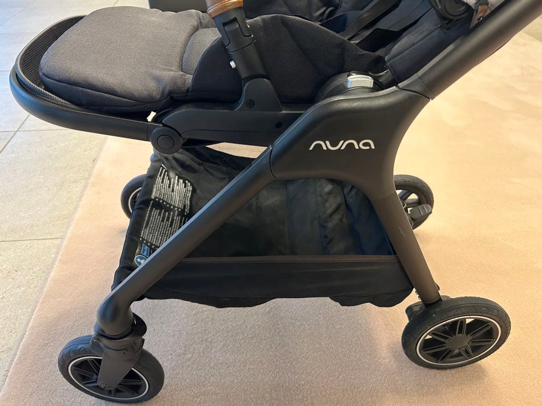 nuna triv グラナイト ベビーカー