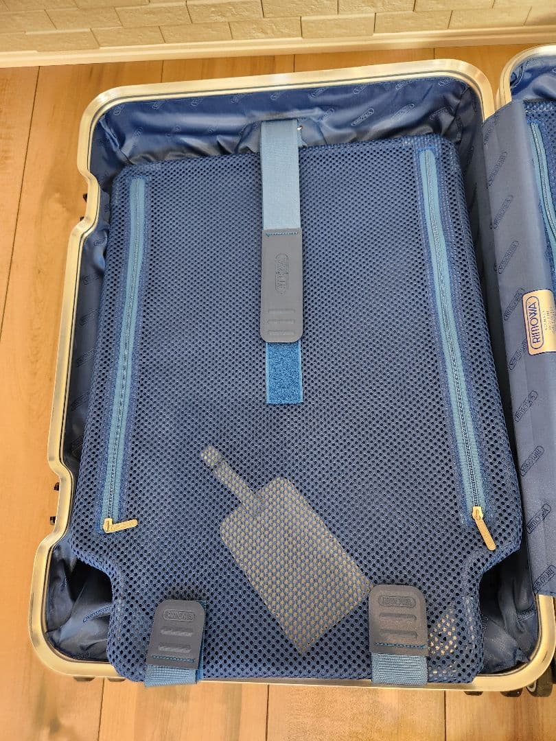 RIMOWA リモワ トパーズ 32L 機内持ち込み可（923.52.00.4）